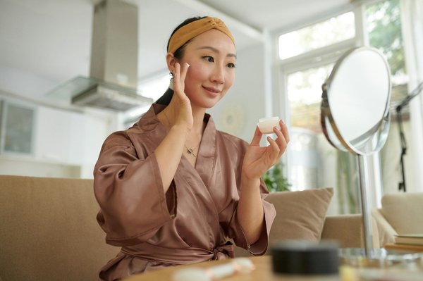 Découvrez aluric paris : le site spécialiste des cosmétiques anti-âge et compléments alimentaires haute qualité